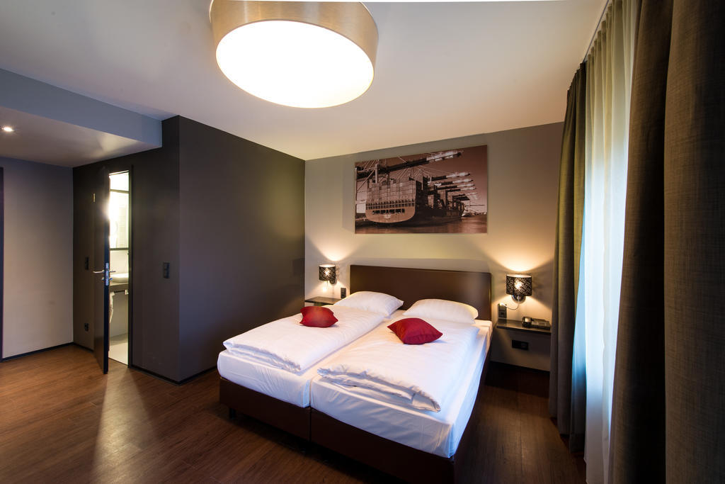 Hotel Volksschule Hamburg Room photo