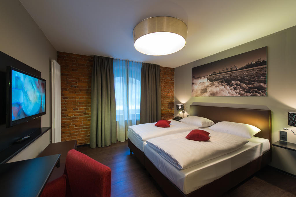 Hotel Volksschule Hamburg Room photo